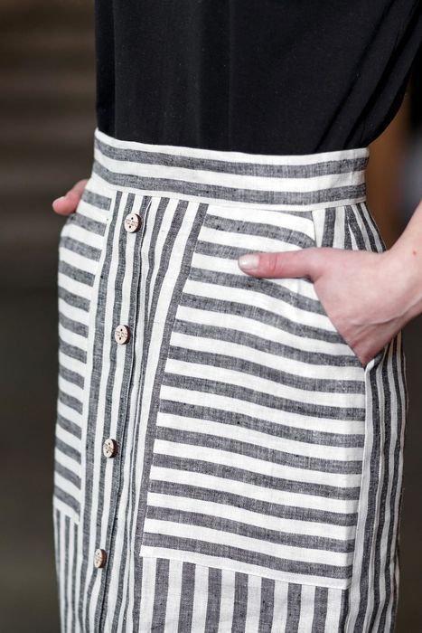 Valencia linen skirt gray stripped 42