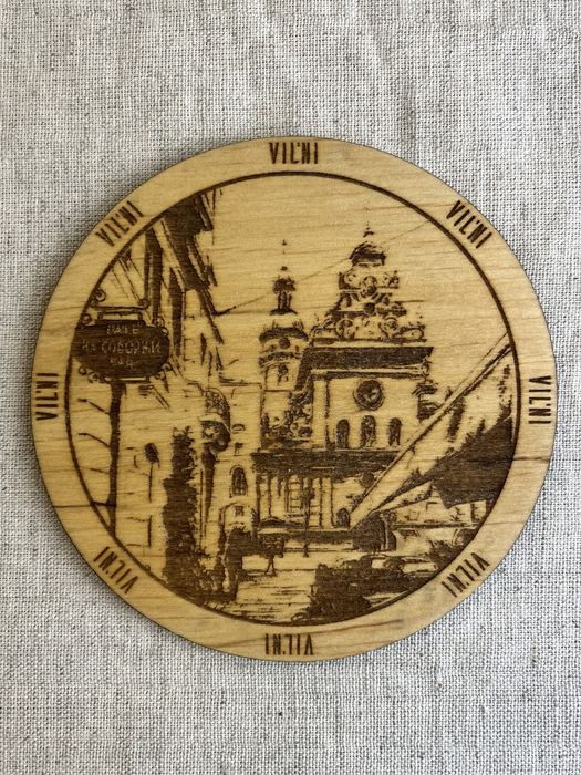 Wooden cup holder Lviv 4