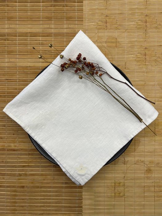 Linen napkin Crown milky 50x50