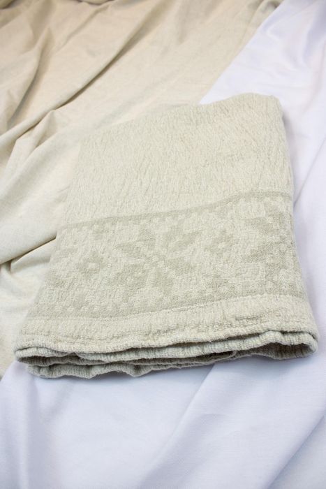 Linen bath towel Ornament beige 125x60