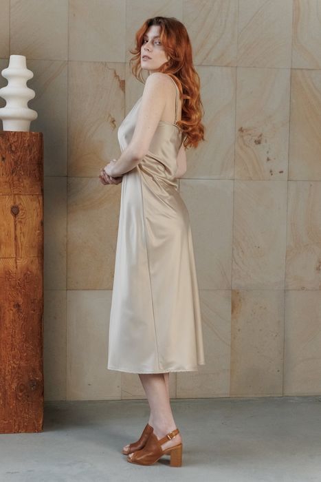 Montijo satin dress beige 42